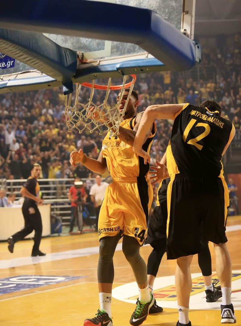 Έχεις τρελαθεί ρε Χάγκινς;;; (video+photos)