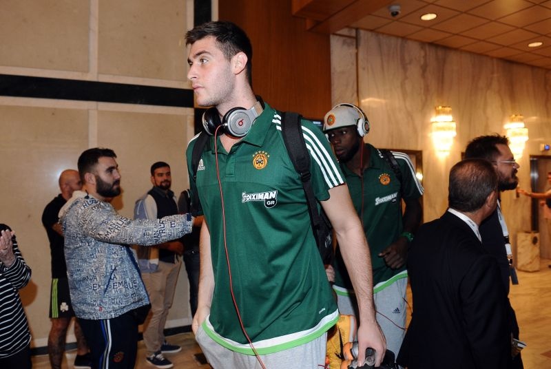 «Γκρεμίστηκε» το Caravel για τον Παναθηναϊκό (Photos)