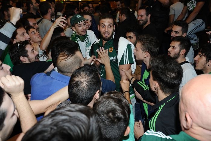 «Γκρεμίστηκε» το Caravel για τον Παναθηναϊκό (Photos)