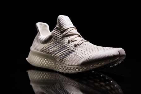 Η Adidas σπάει τα κατεστημένα με το πρώτο αθλητικό παπούτσι φτιαγμένο με τεχνολογία 3d printing