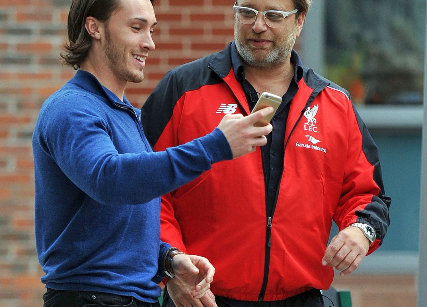 Σωσίας του Κλοπ προκάλεσε πανικό στο Λίβερπουλ (photos)