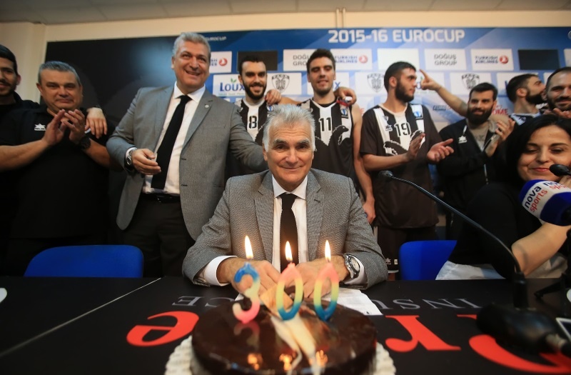 Ο Μαρκόπουλος τα έχει... 300! (photos&video)