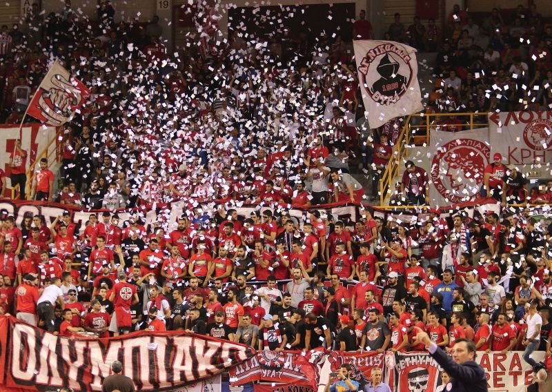 Ολυμπιακός – Τσεντεβίτα: «Κλικ» από τα «Δυο Αοράκια» (photos)