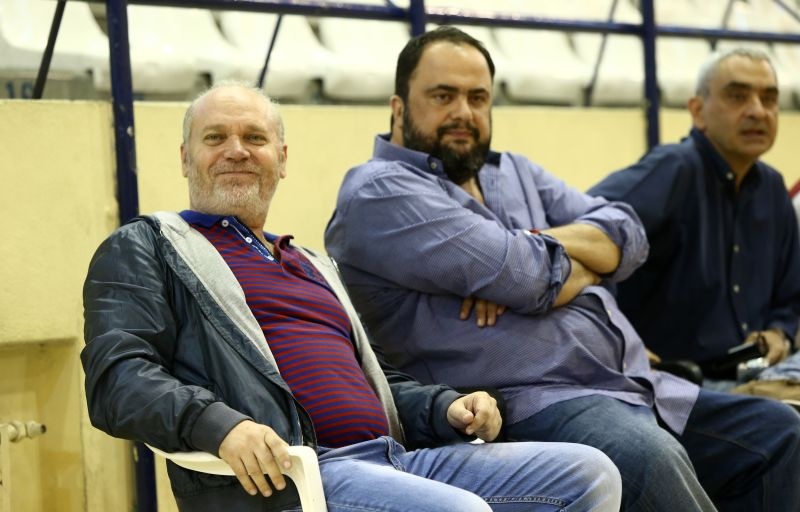 Είδε τα κορίτσια του Ολυμπιακού ο Μαρινάκης (photos)