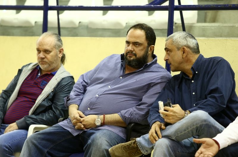 Είδε τα κορίτσια του Ολυμπιακού ο Μαρινάκης (photos)