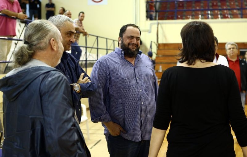 Είδε τα κορίτσια του Ολυμπιακού ο Μαρινάκης (photos)