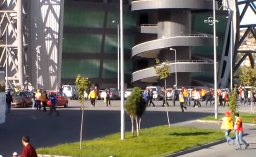 Ξύλο στην Τουρκία! (video+photos)