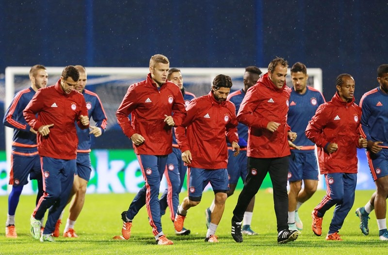 Ολυμπιακός: Δουλειά με… βροχή (photos)