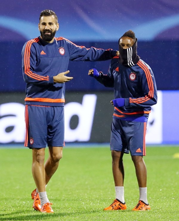 Ολυμπιακός: Δουλειά με… βροχή (photos)