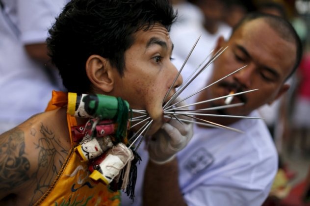 Το πιο αηδιαστικό φεστιβάλ του πλανήτη! (Προσοχή, σκληρές εικόνες)