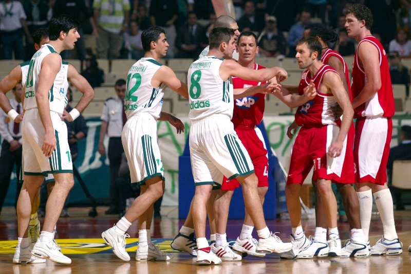 Μίλαν Τόμιτς: Επάγγελμα… μανουρατζής! (photos)