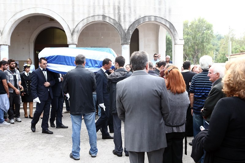 Το «τελευταίο αντίο» στον Μάκη Δενδρινό (photos)