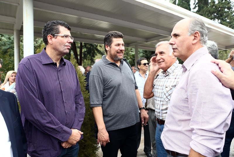 Το «τελευταίο αντίο» στον Μάκη Δενδρινό (photos)