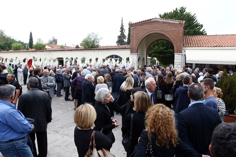 Το «τελευταίο αντίο» στον Μάκη Δενδρινό (photos)