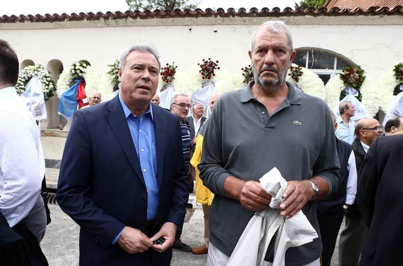 Το «τελευταίο αντίο» στον Μάκη Δενδρινό (photos)