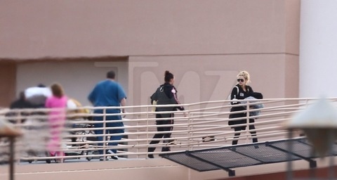 Μεταφέρθηκε διασωληνωμένος στο Λος Άντζελες ο Όντομ! (photos)