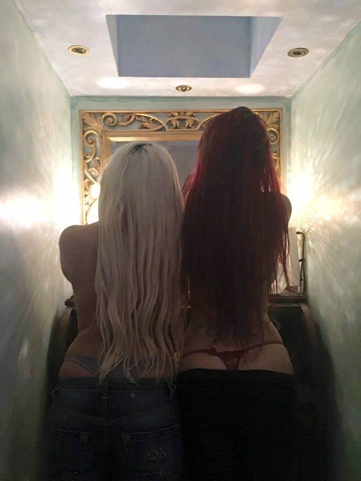 Καυτά «πιασίματα» Ελληνίδας αθλήτριας με πρωταγωνίστρια της Sirina! (photos)