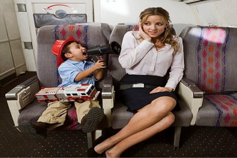 Δέκα τύποι που ΔΕΝ θες να κάθονται δίπλα σου στο αεροπλάνο