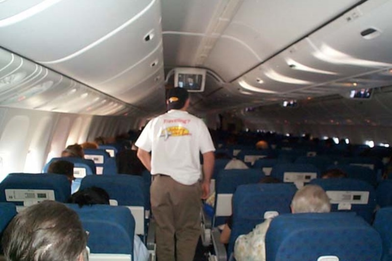 Δέκα τύποι που ΔΕΝ θες να κάθονται δίπλα σου στο αεροπλάνο