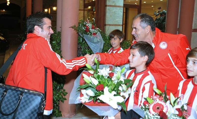Ολυμπιακός: Τρομερή υποδοχή στη Βέροια! (photos)