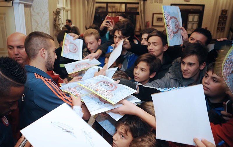 Ολυμπιακός: Τρομερή υποδοχή στη Βέροια! (photos)