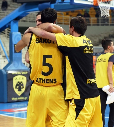 Ξέσπασαν στην ΑΕΚ! (photos)