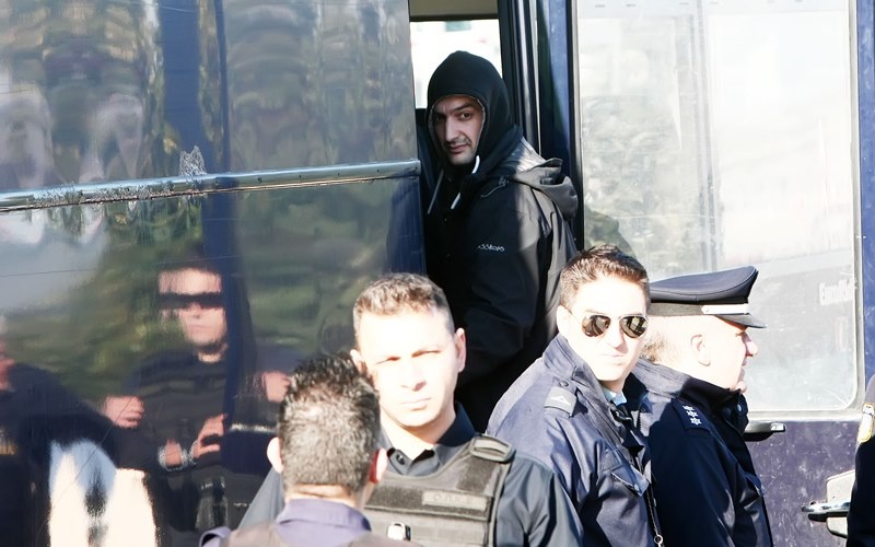 Συγκλονιστικές εικόνες από τα επεισόδια Σέρβων και Κροατών (photos)