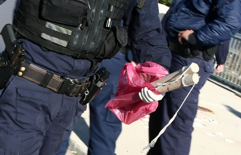 Συγκλονιστικές εικόνες από τα επεισόδια Σέρβων και Κροατών (photos)