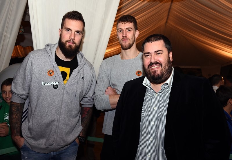 «Πράσινη» λάμψη στα εγκαίνια του PAO Shop (photos)