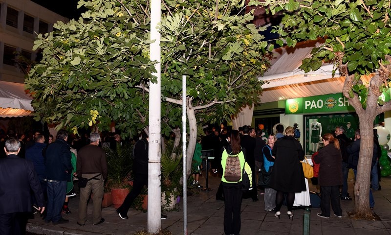 «Πράσινη» λάμψη στα εγκαίνια του PAO Shop (photos)