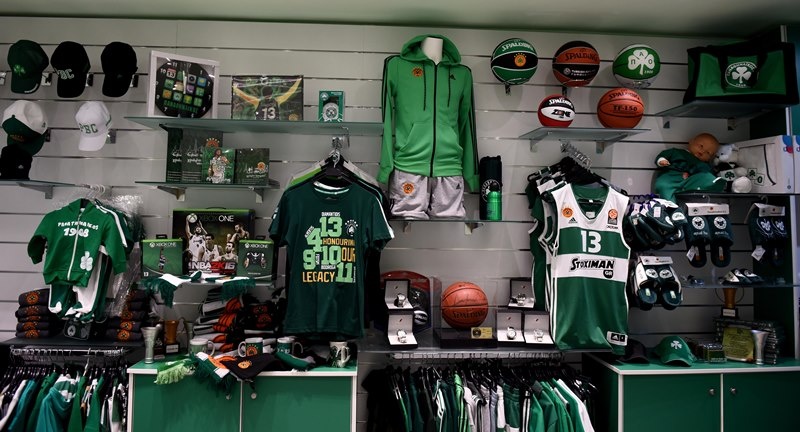 «Πράσινη» λάμψη στα εγκαίνια του PAO Shop (photos)