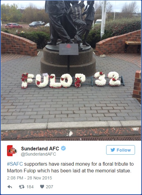 Οι φίλοι της Σάντερλαντ τίμησαν τον Φούποπ (photo)