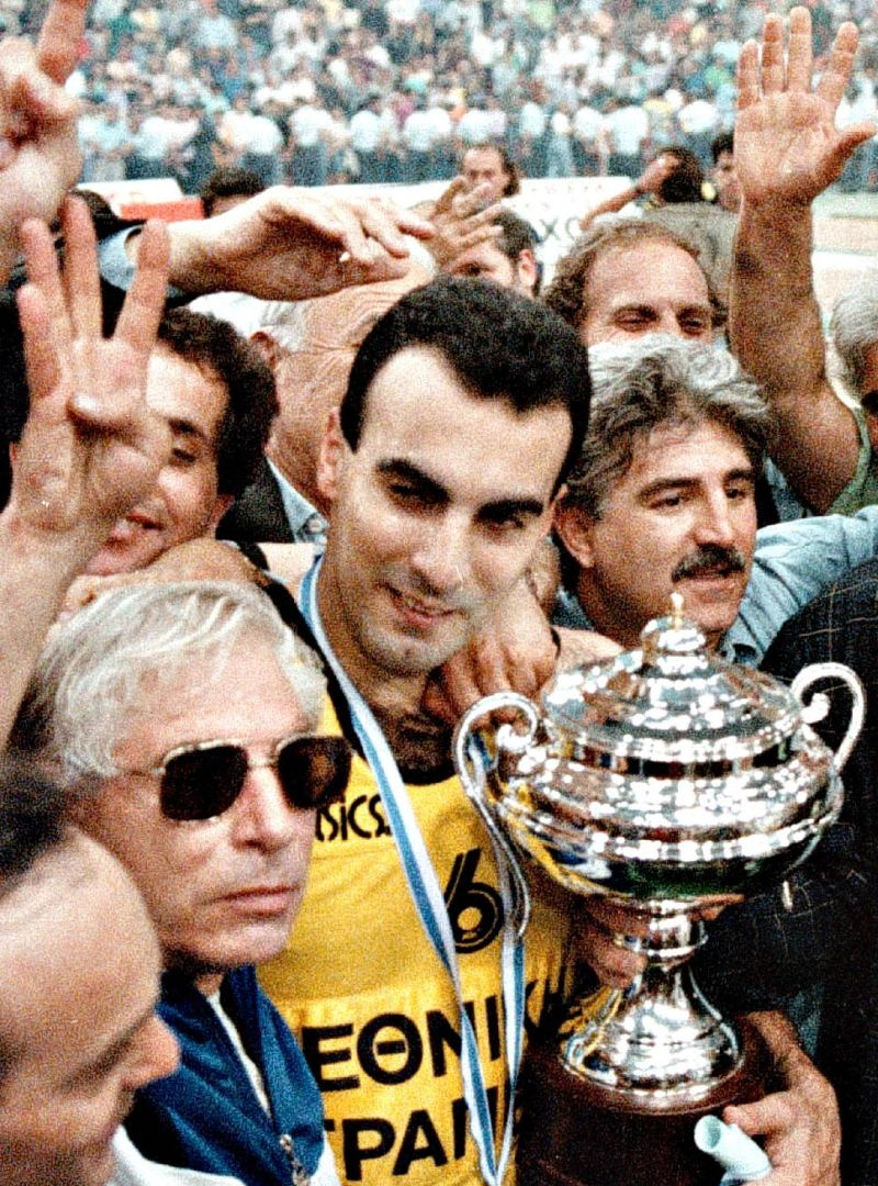 Όταν ο «θεός» πάτησε... Ελλάδα! (videos+photos)