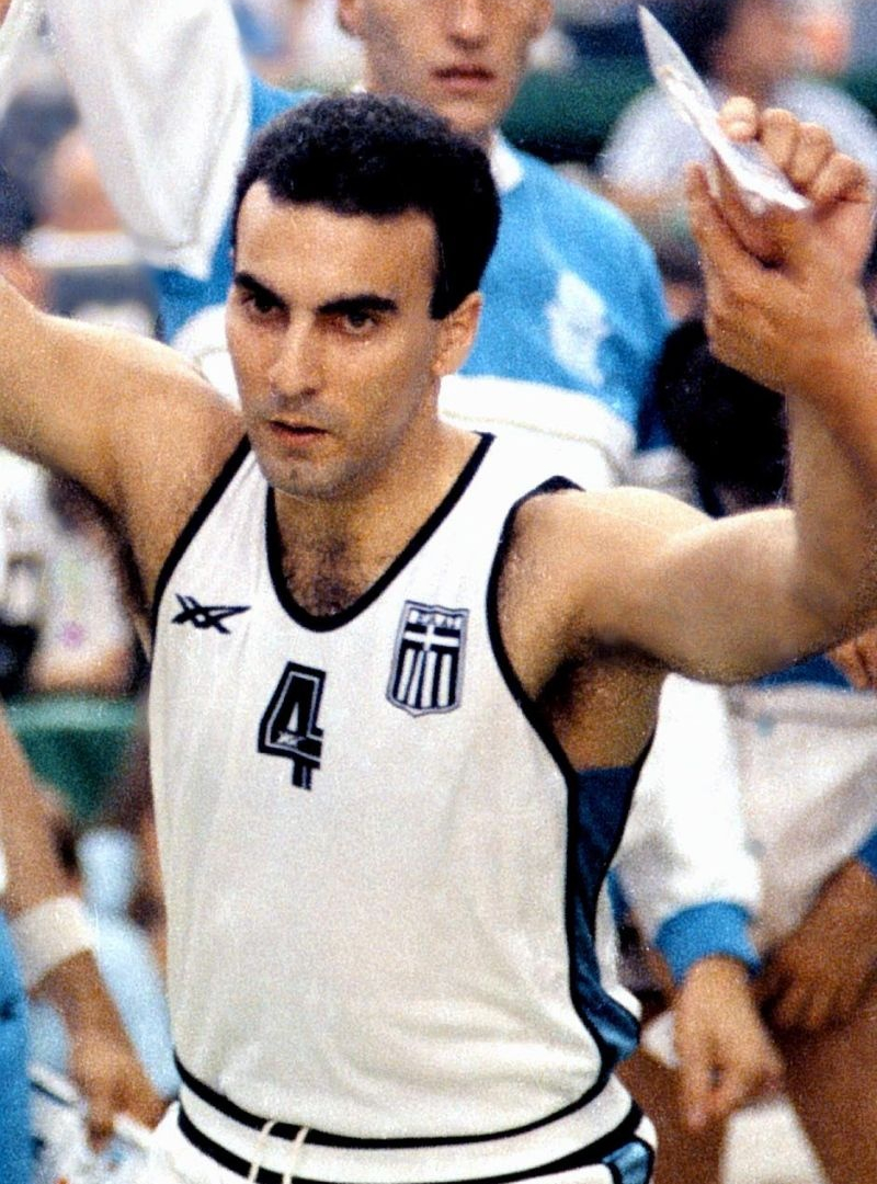 Όταν ο «θεός» πάτησε... Ελλάδα! (videos+photos)