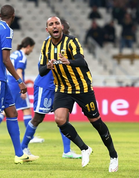 ΑΕΚ: Έβγαλε τα… πιστόλια ο Τζιμπούρ! (photos)