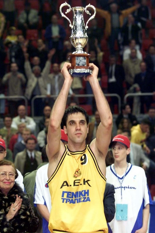 Νίκος Χατζής: Τίτλοι τέλους για την «ήρεμη» δύναμη του ελληνικού μπάσκετ (photos+videos)