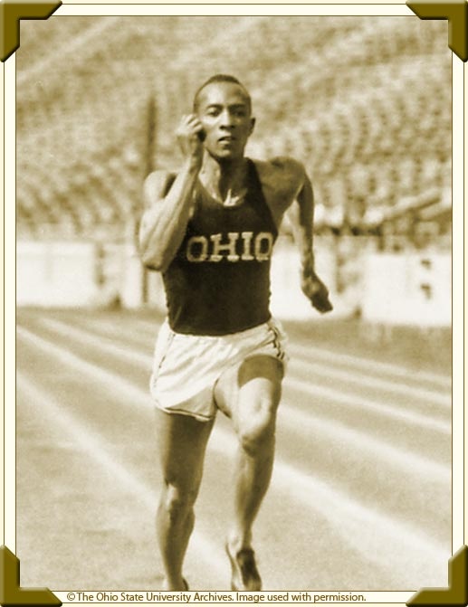 Jesse Owens: Ο έγχρωμος που θριάμβευσε στην έδρα της Άριας Φυλής (photos+videos)