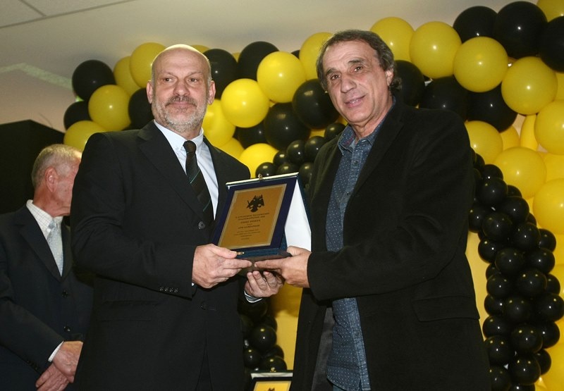 Μελισσανίδης: «Κανείς περισσότερο» (photos)
