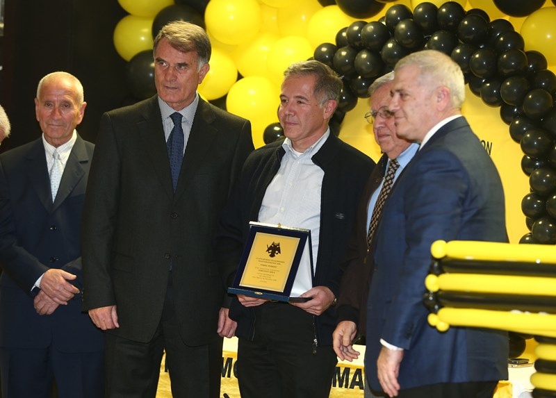 Μελισσανίδης: «Κανείς περισσότερο» (photos)