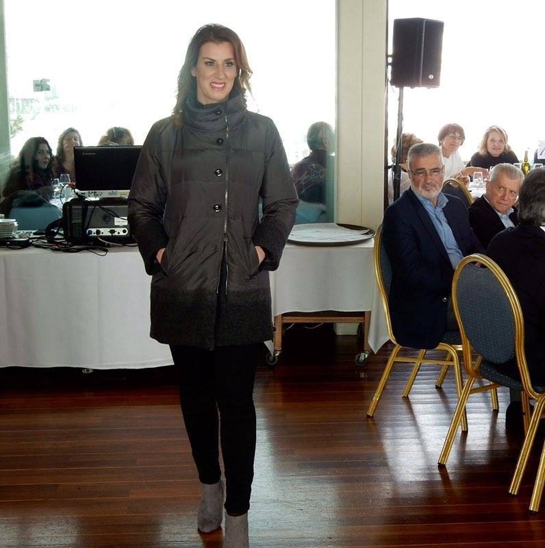 Οι Ολυμπιονίκες σε επίδειξη μόδας για ιερό σκοπό (photos)