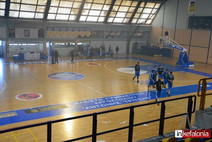 Απίστευτο ξύλο σε αγώνα σχολικού πρωταθλήματος Κεφαλλονιάς! (photos)