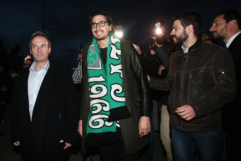 ΟΛΑ τα «κλικ» της άφιξης του Λέτο! (photos)