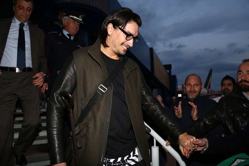 ΟΛΑ τα «κλικ» της άφιξης του Λέτο! (photos)