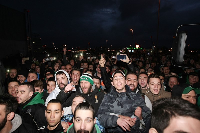 ΟΛΑ τα «κλικ» της άφιξης του Λέτο! (photos)