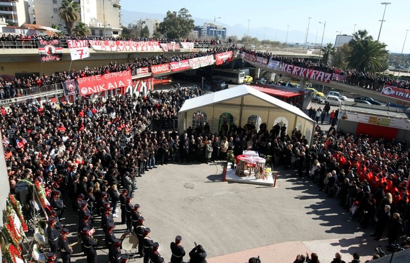 Ολυμπιακός-Θύρα 7: Έγινε... 35 η μαύρη επέτειος (photos+videos)