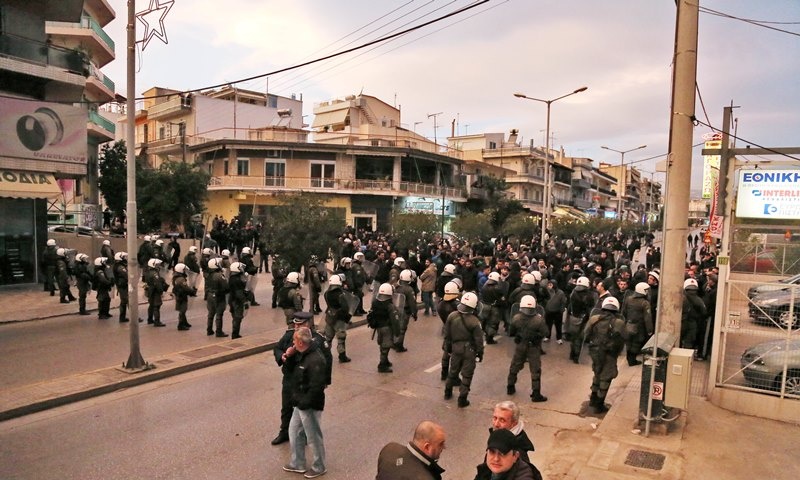 Ατρόμητος - Παναθηναϊκός: Πορεία των «πράσινων» οπαδών στο Περιστέρι (photos)