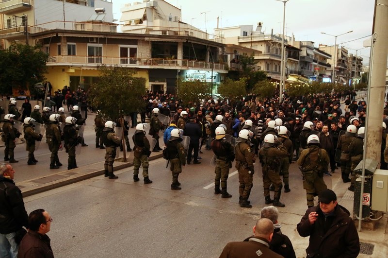 Ατρόμητος - Παναθηναϊκός: Πορεία των «πράσινων» οπαδών στο Περιστέρι (photos)