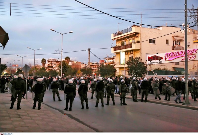 Ατρόμητος - Παναθηναϊκός: Πορεία των «πράσινων» οπαδών στο Περιστέρι (photos)