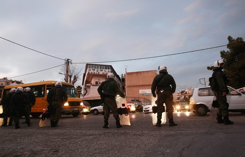 Ατρόμητος - Παναθηναϊκός: Πορεία των «πράσινων» οπαδών στο Περιστέρι (photos)