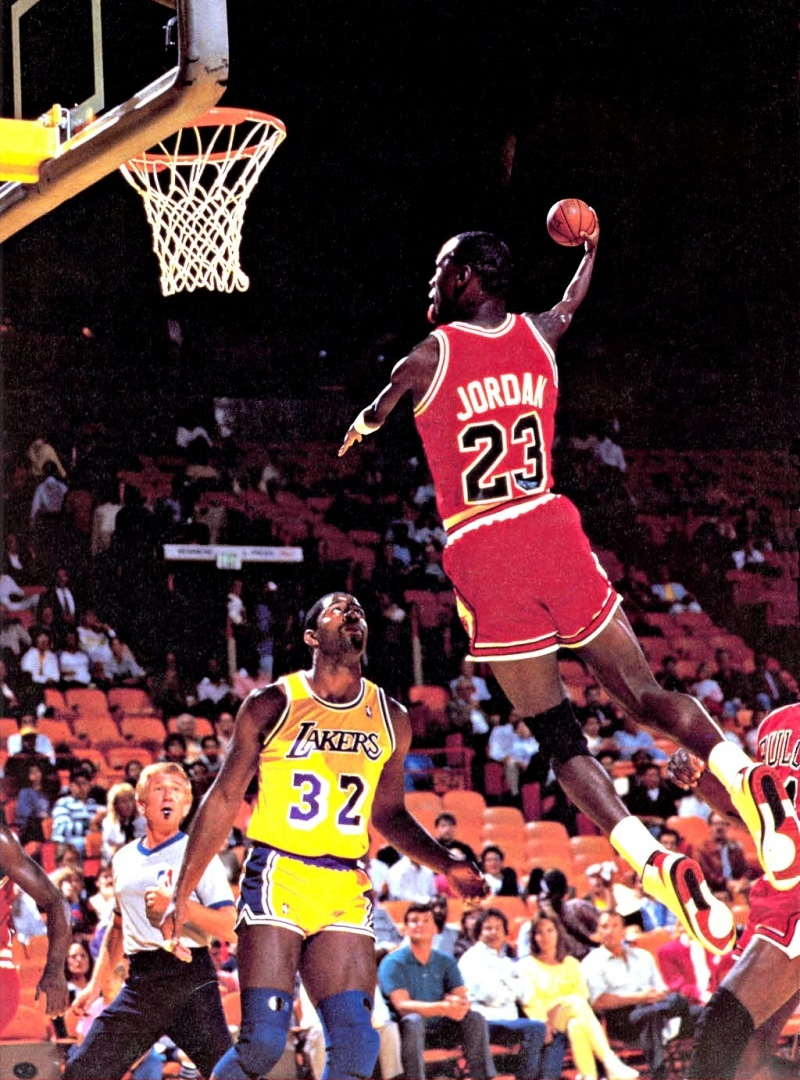 Happy birthday, Air Mike! (photos+videos)